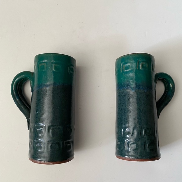 Hand made Pottery clay decorative Grove Green glaze set of 2 mugs, heavy - Picture 8 of 15